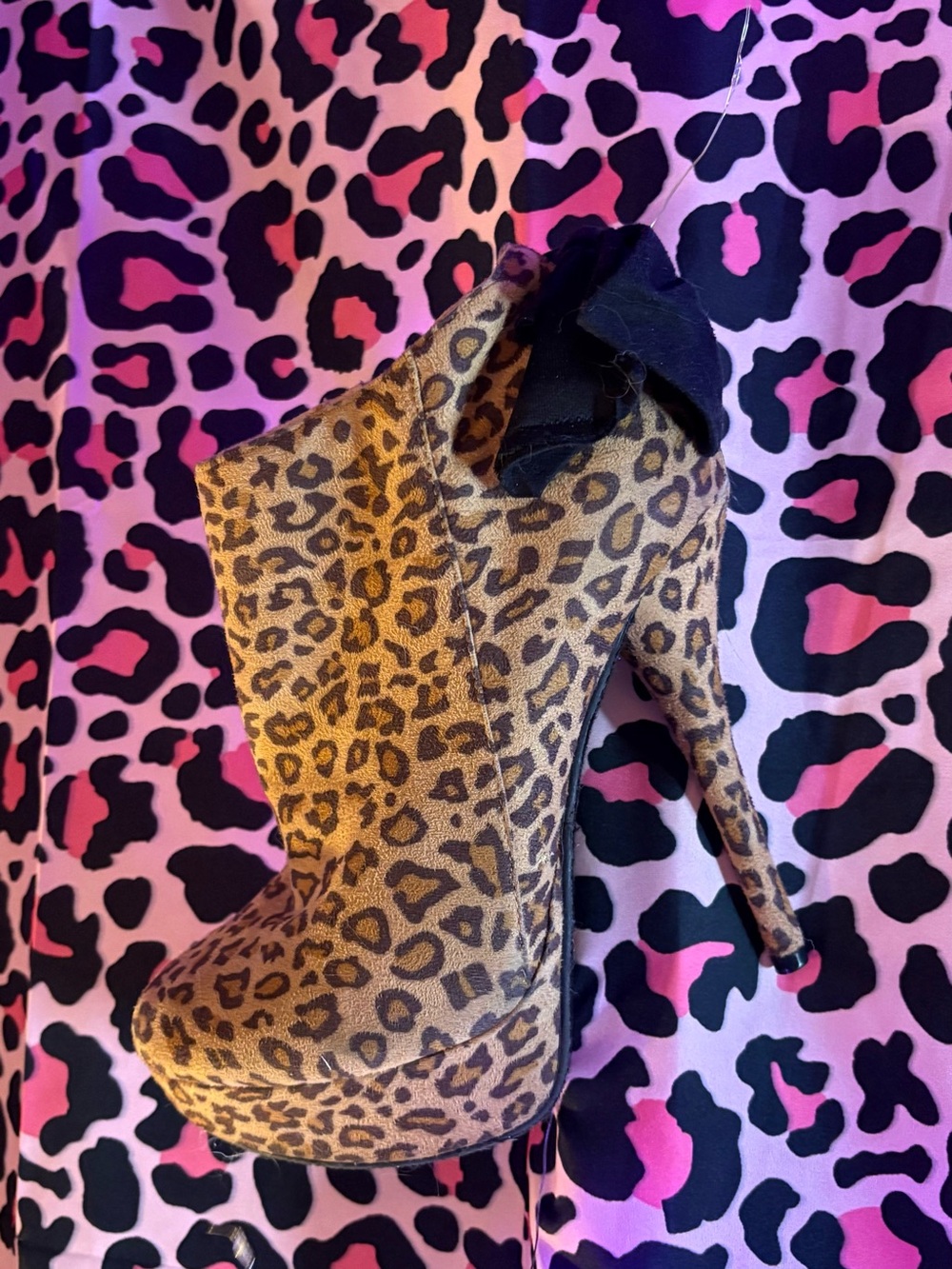 Y2k mcbling Snooki core Charlotte Russe Brown Heeled Boots with Leopard Print